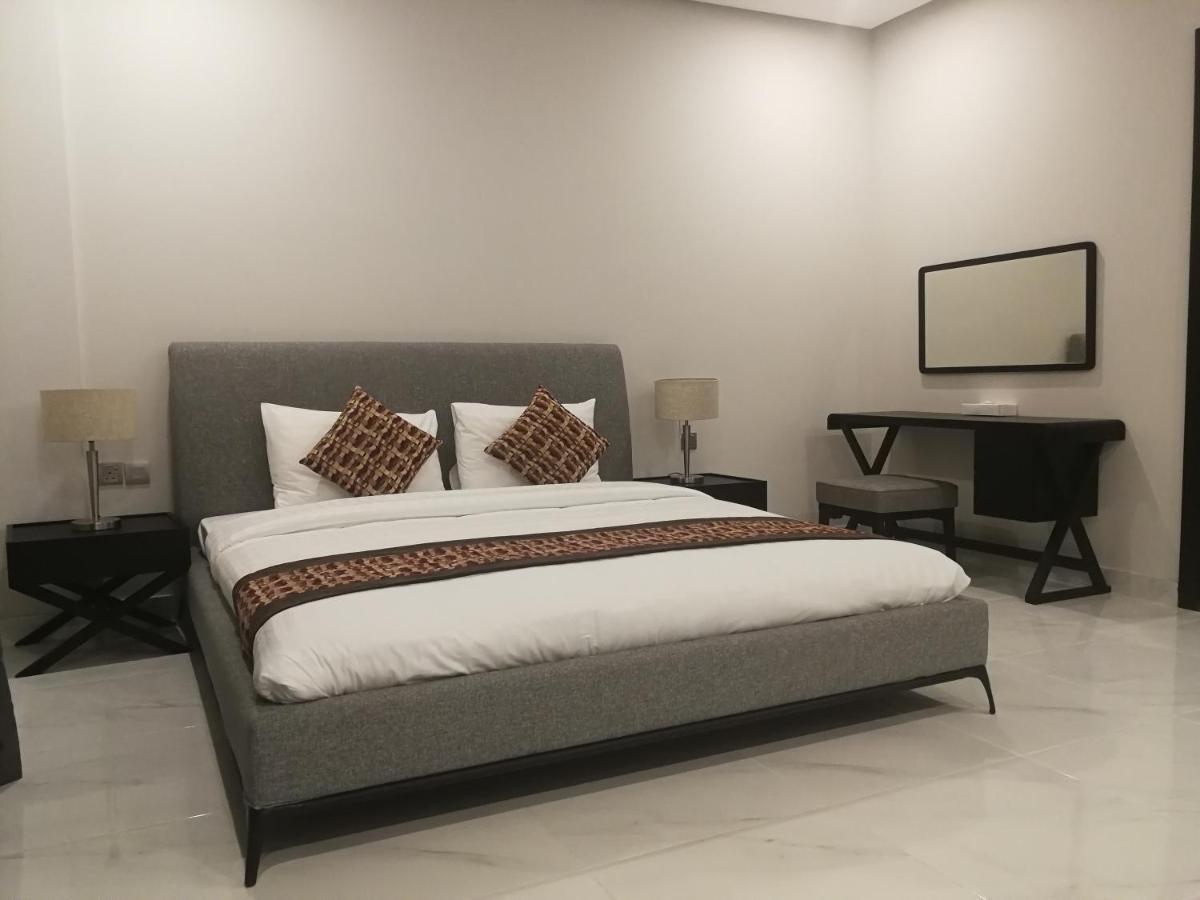 Infinity Juffair Suites Al Manamah Esterno foto