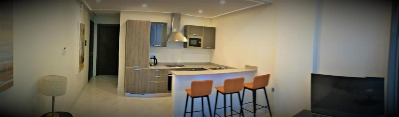 Infinity Juffair Suites Al Manamah Esterno foto